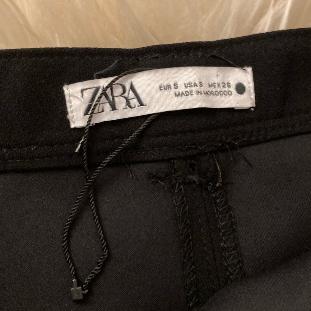 Zara Black Midi Skirt with Front Slits - Picture 2 of 8